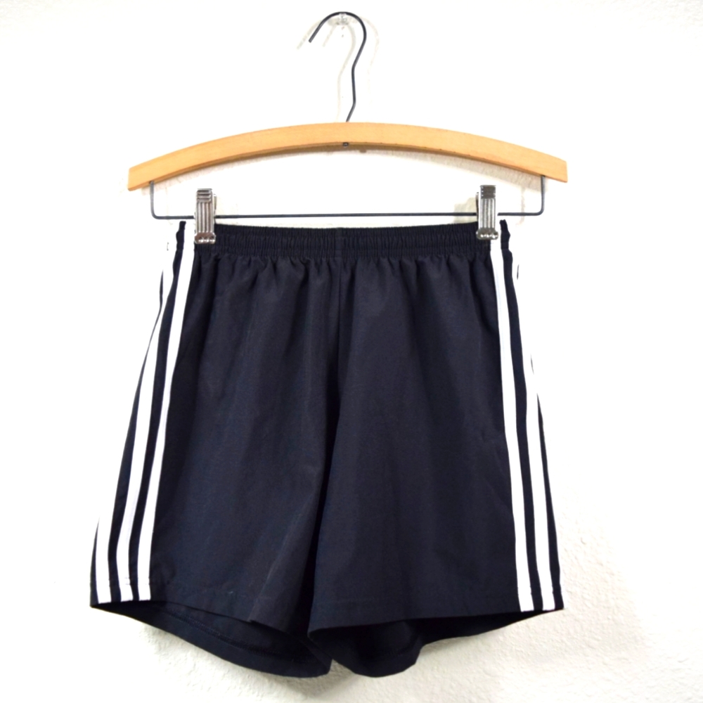 ADIDAS || CLIMALITE CLASSIC STRIPED SHORTS⭐